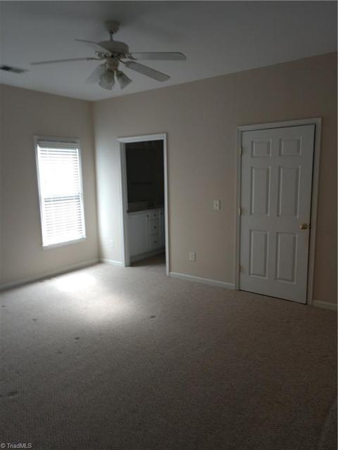 380 Northbridge Dr, High Point, NC 27265 photo 3