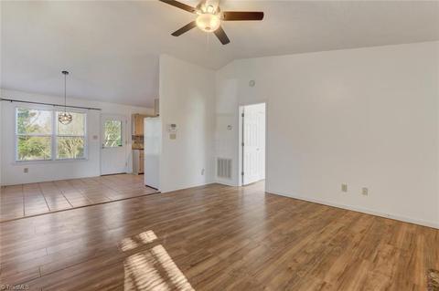 1705 Hanover Ct, High Point, NC 27265 photo 7
