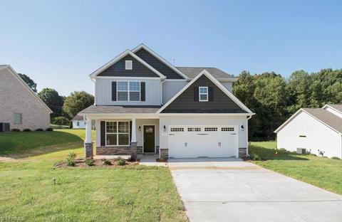 148 Ascender Dr, King, NC 27021 photo 1