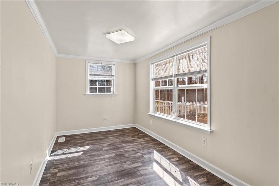  4952 Friendly Farms Rd, Greensboro, NC 27406 photo 9