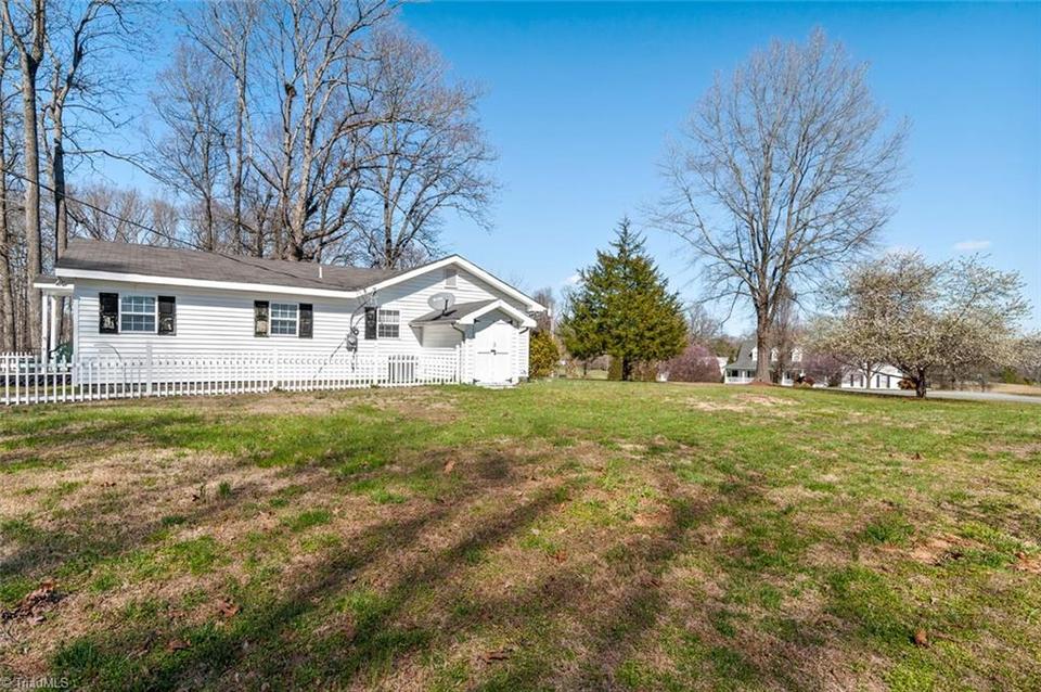  4952 Friendly Farms Rd, Greensboro, NC 27406 photo 21