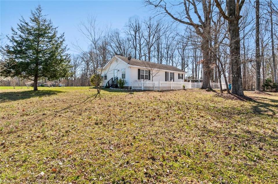  4952 Friendly Farms Rd, Greensboro, NC 27406 photo 18