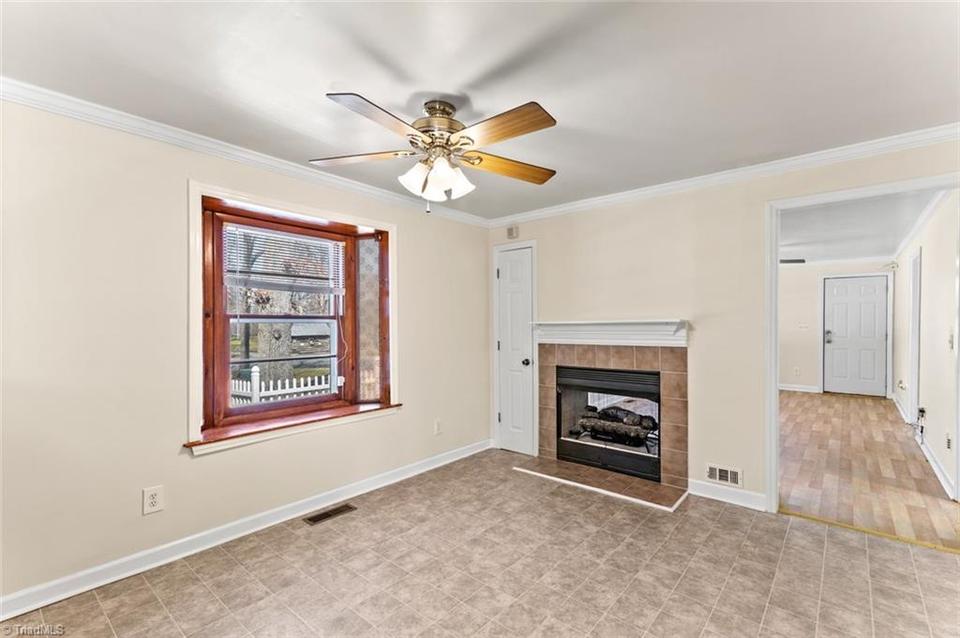  4952 Friendly Farms Rd, Greensboro, NC 27406 photo 4