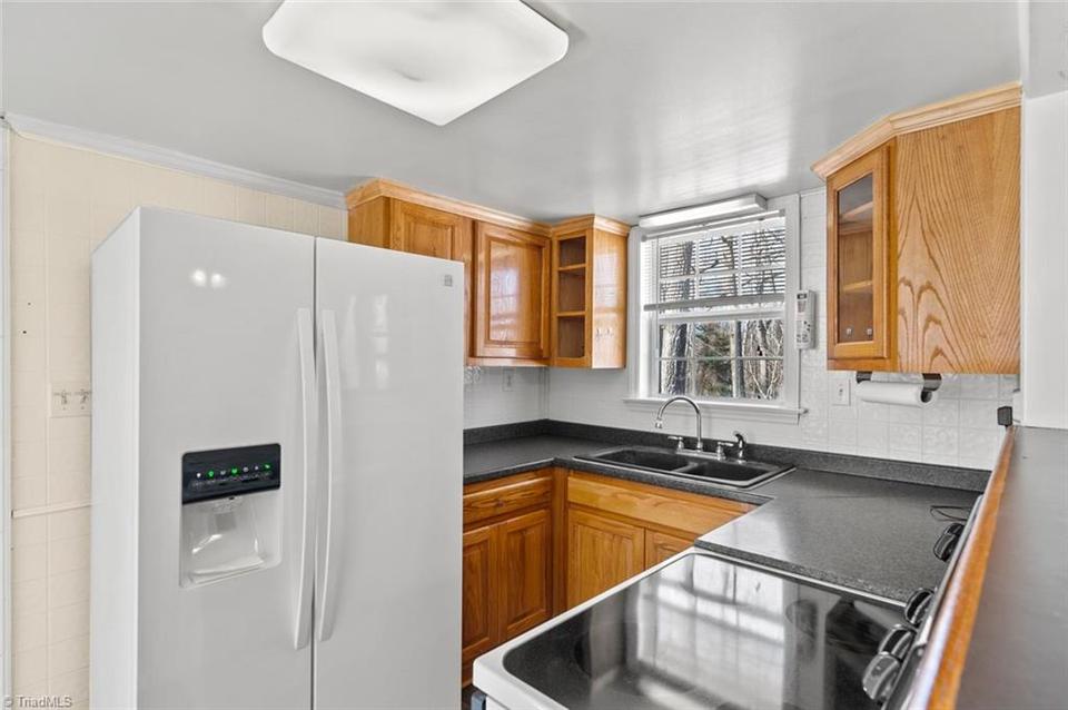  4952 Friendly Farms Rd, Greensboro, NC 27406 photo 7