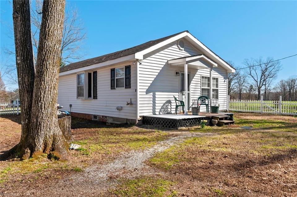  4952 Friendly Farms Rd, Greensboro, NC 27406 photo 17