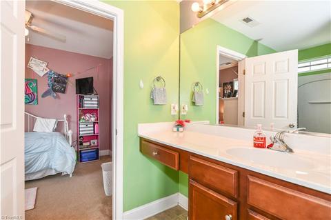3767 Shadow Ridge Dr, High Point, NC 27265 photo 14