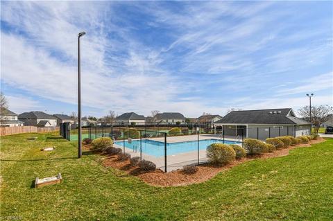 3767 Shadow Ridge Dr, High Point, NC 27265 photo 26