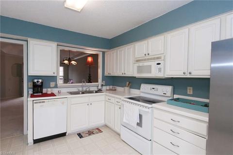 2660 Ingleside Dr #2D, High Point, NC 27265 photo 11