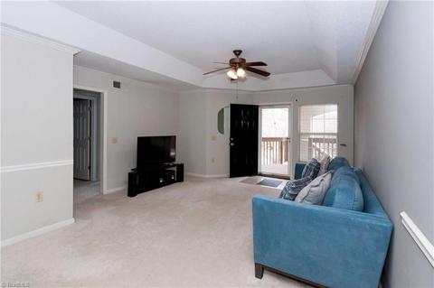 2660 Ingleside Dr #2D, High Point, NC 27265 photo 5