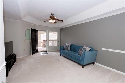 2660 Ingleside Dr #2D, High Point, NC 27265 photo 4