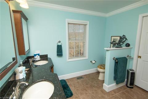 2236 Old Highway 60, Purlear, NC 28665 photo 11