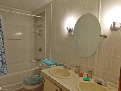 1070 Gutter Rd, Walnut Cove, NC 27052 photo 7