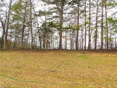1070 Gutter Rd, Walnut Cove, NC 27052 photo 12