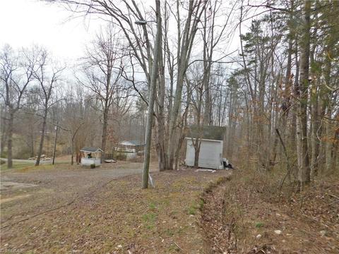 1070 Gutter Rd, Walnut Cove, NC 27052 photo 17