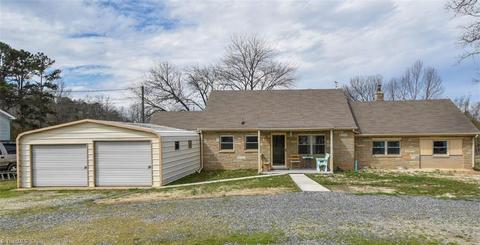 5707 Summit Ave, Browns Summit, NC 27214 photo 1