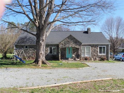 300 Garner St, Denton, NC 27239 photo 5