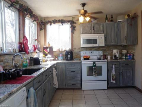 300 Garner St, Denton, NC 27239 photo 18