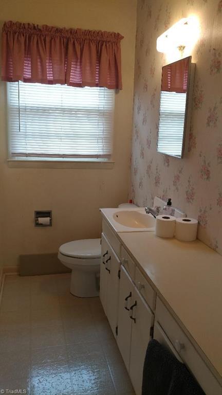 211 Barney Rd, High Point, NC 27265 photo 9
