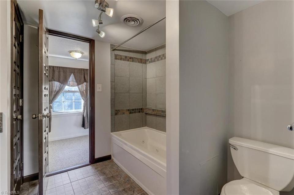  5626 Davis Mill Rd, Greensboro, NC 27406 photo 22