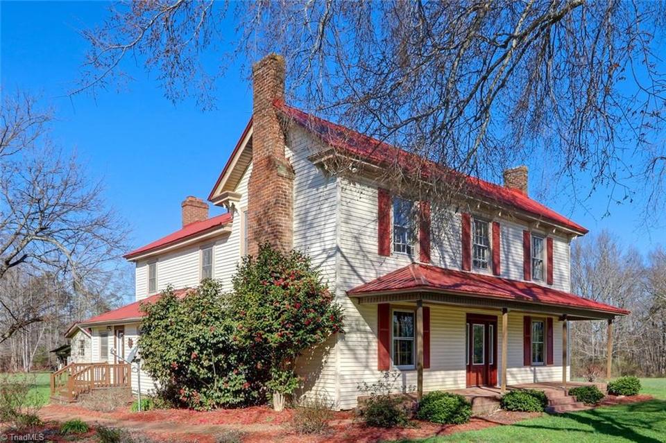  5626 Davis Mill Rd, Greensboro, NC 27406 photo 2