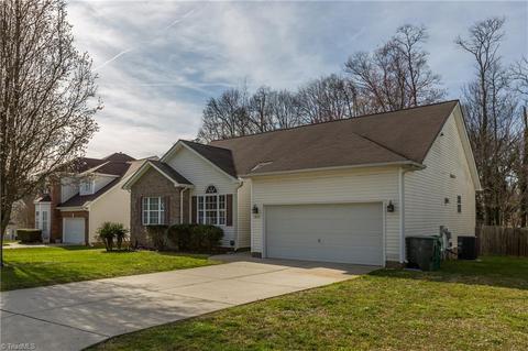 1811 Runner Stone Dr, High Point, NC 27265 photo 3