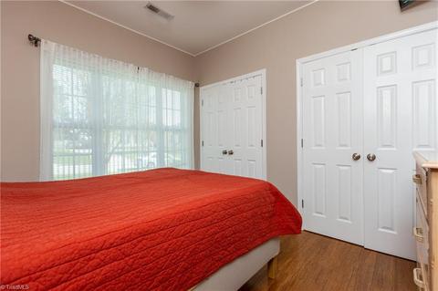 1811 Runner Stone Dr, High Point, NC 27265 photo 18