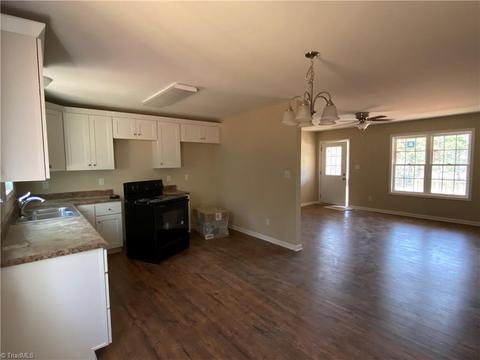 4939 Covered Bridge Rd, Trinity, NC 27370 photo 2