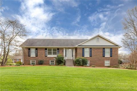 574 Drumheller Rd, Clemmons, NC 27012 photo 1