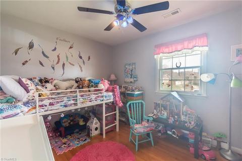 110 Pine St, King, NC 27021 photo 9