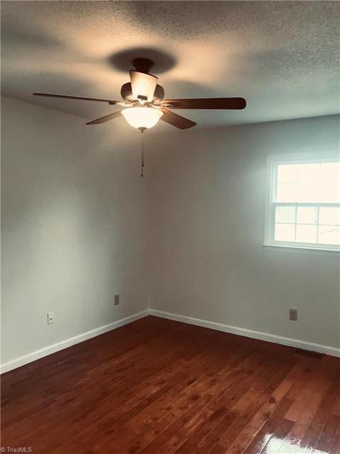 131 Hampton Dr, High Point, NC 27265 photo 12