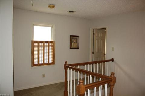 629 Fieldale Pl, High Point, NC 27265 photo 21