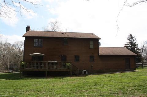 629 Fieldale Pl, High Point, NC 27265 photo 25