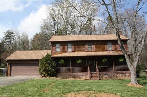 629 Fieldale Pl, High Point, NC 27265 photo 1