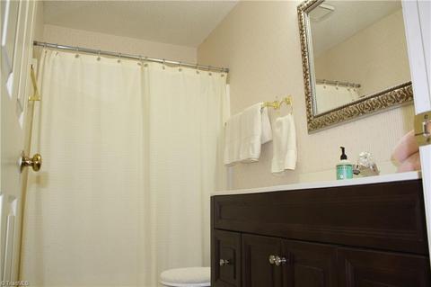 629 Fieldale Pl, High Point, NC 27265 photo 20