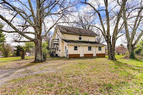 703 Shady Ln, High Point, NC 27262 photo 5