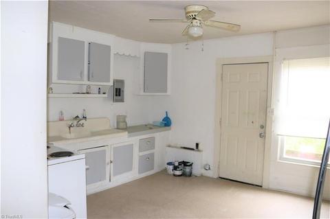 703 Shady Ln, High Point, NC 27262 photo 29