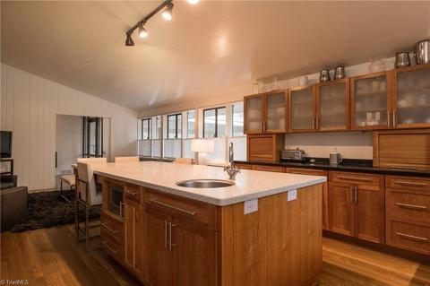 402 Shadow Valley Rd, High Point, NC 27262 photo 12