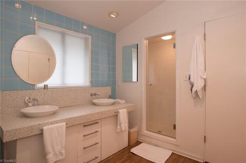 402 Shadow Valley Rd, High Point, NC 27262 photo 19