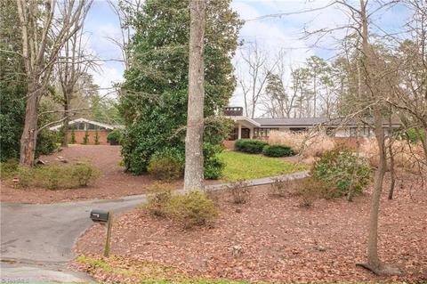 402 Shadow Valley Rd, High Point, NC 27262 photo 1