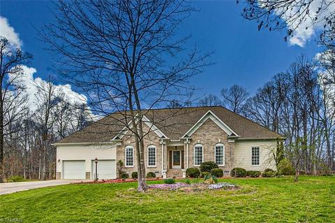 124 Cedar Run Dr, Randleman, NC 27317 photo 1