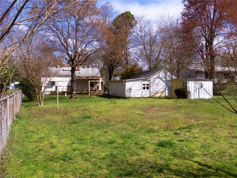 1005 Burton Ave, High Point, NC 27265 photo 8
