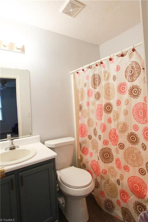 1414 Bailey Cir, High Point, NC 27262 photo 10