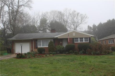 709 Rockspring Rd, High Point, NC 27262 photo 1