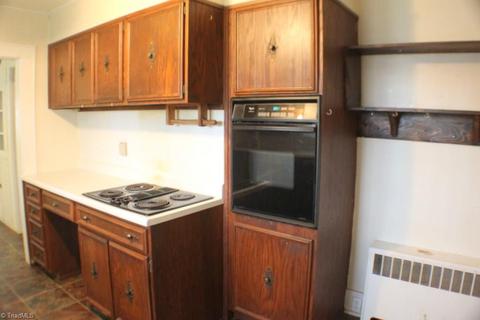 711 N Main St, Dobson, NC 27017 photo 15