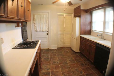 711 N Main St, Dobson, NC 27017 photo 14