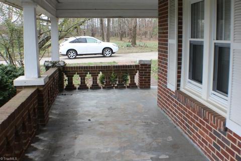 711 N Main St, Dobson, NC 27017 photo 5