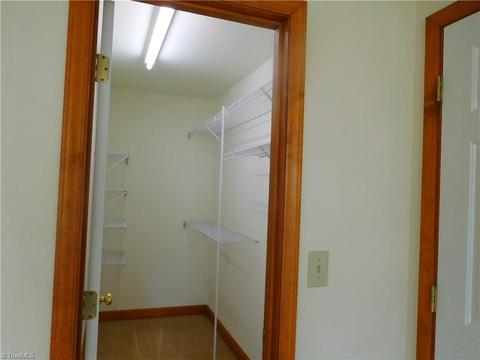 5273 Bridge Pointe Dr, Clemmons, NC 27012 photo 9