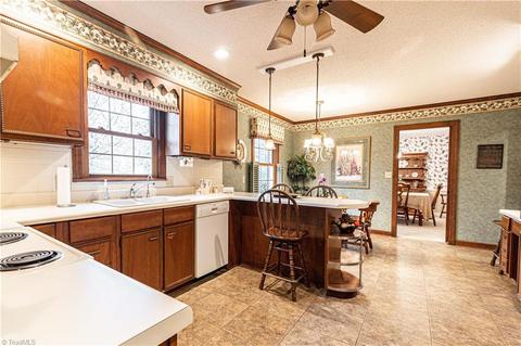 4840 Dock Davis Rd, Clemmons, NC 27012 photo 11