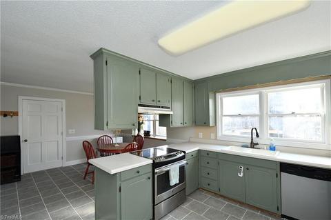 165 Raintree Rd, Advance, NC 27006 photo 8
