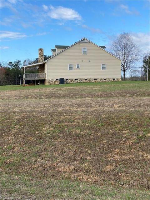 5035 Mcdaniel Rd, Pilot Mountain, NC 27041 photo 8